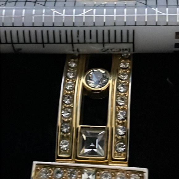 Côte d'Azure Crystal Inlay Quartz Analog Women's Watch - Picture 9 of 11